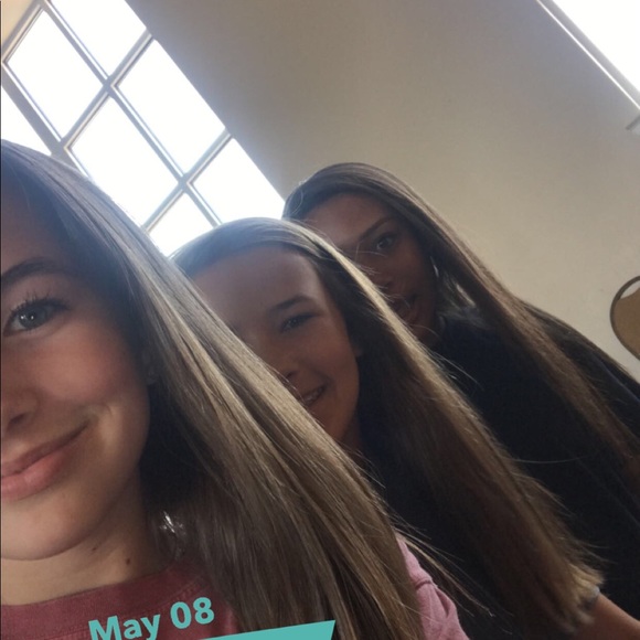 Meet your Posher, Kayla - Picture 2 of 2